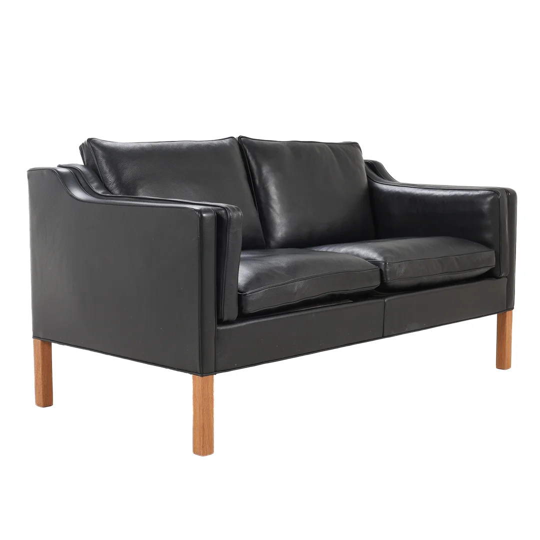 Børge Mogensen (1914-1972) for Fredericia Stolefabrik: Two-seater sofa, model 2212. — Furniture/Lounge suites, sofas — Lauritz