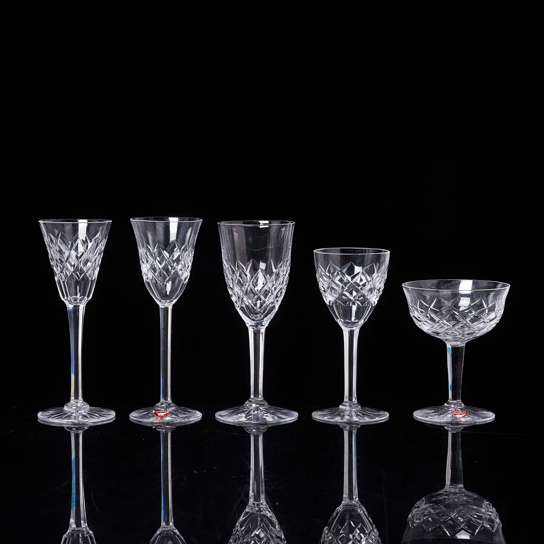 ORREFORS, 36 delar, snapsglas, Waldersee Briliant. — Tableware — Stockholms Auktionsverk Sickla