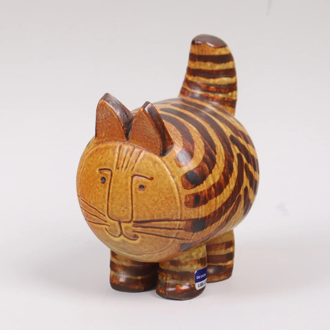 LISA LARSON. "Stora katten", figurin i stengods ur serien "Jura", Gustavsberg. — European — Markus Auktioner