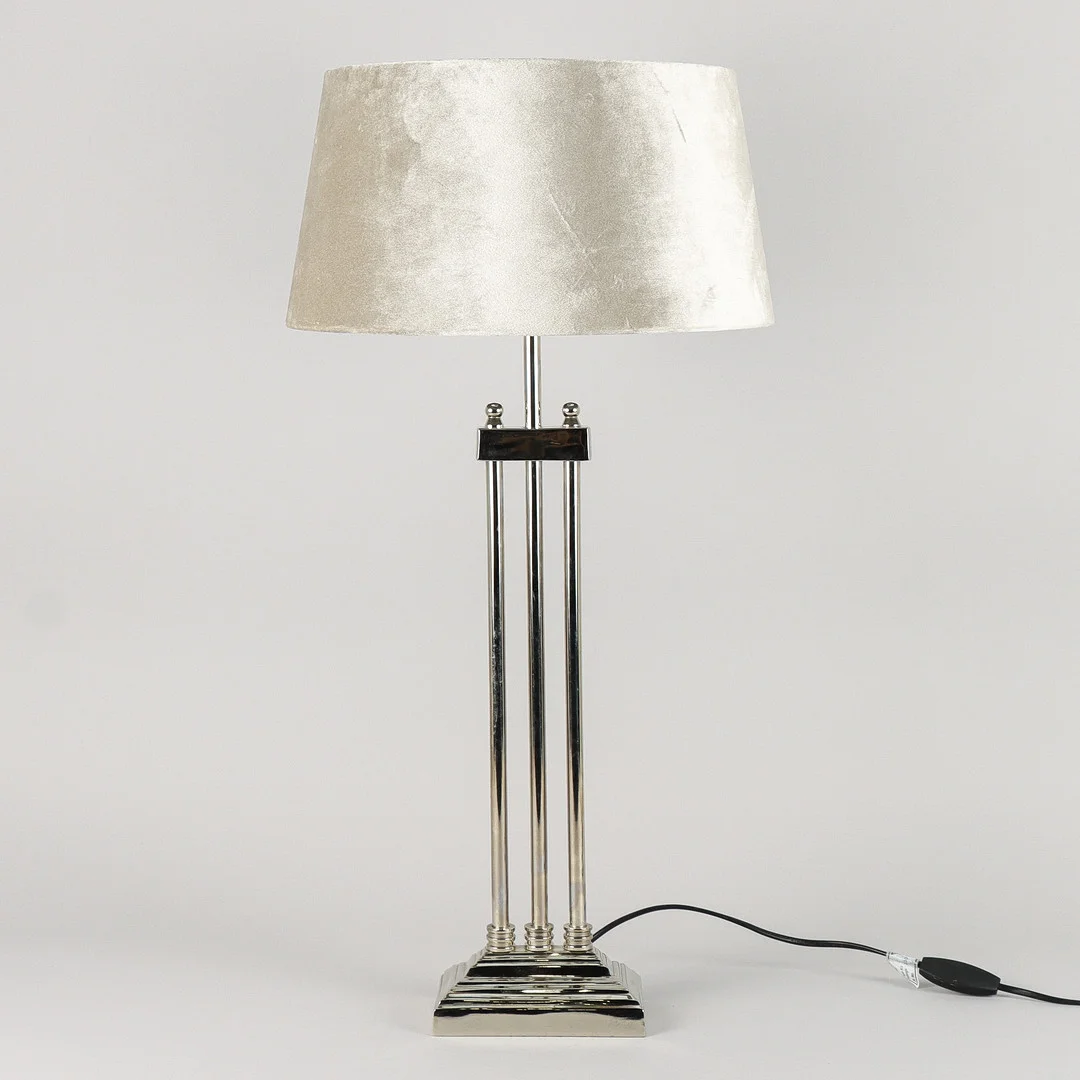 BORDSLAMPA T.H.G. — Table Lamps — Karlstad Hammarö Auktionsverk
