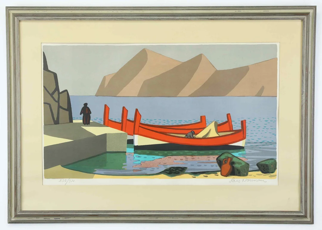 LARS NORRMAN. Litografi, Röda båtar, signerad, numerad 236 av 310. — Engravings & Prints — Hälsinglands Auktionsverk