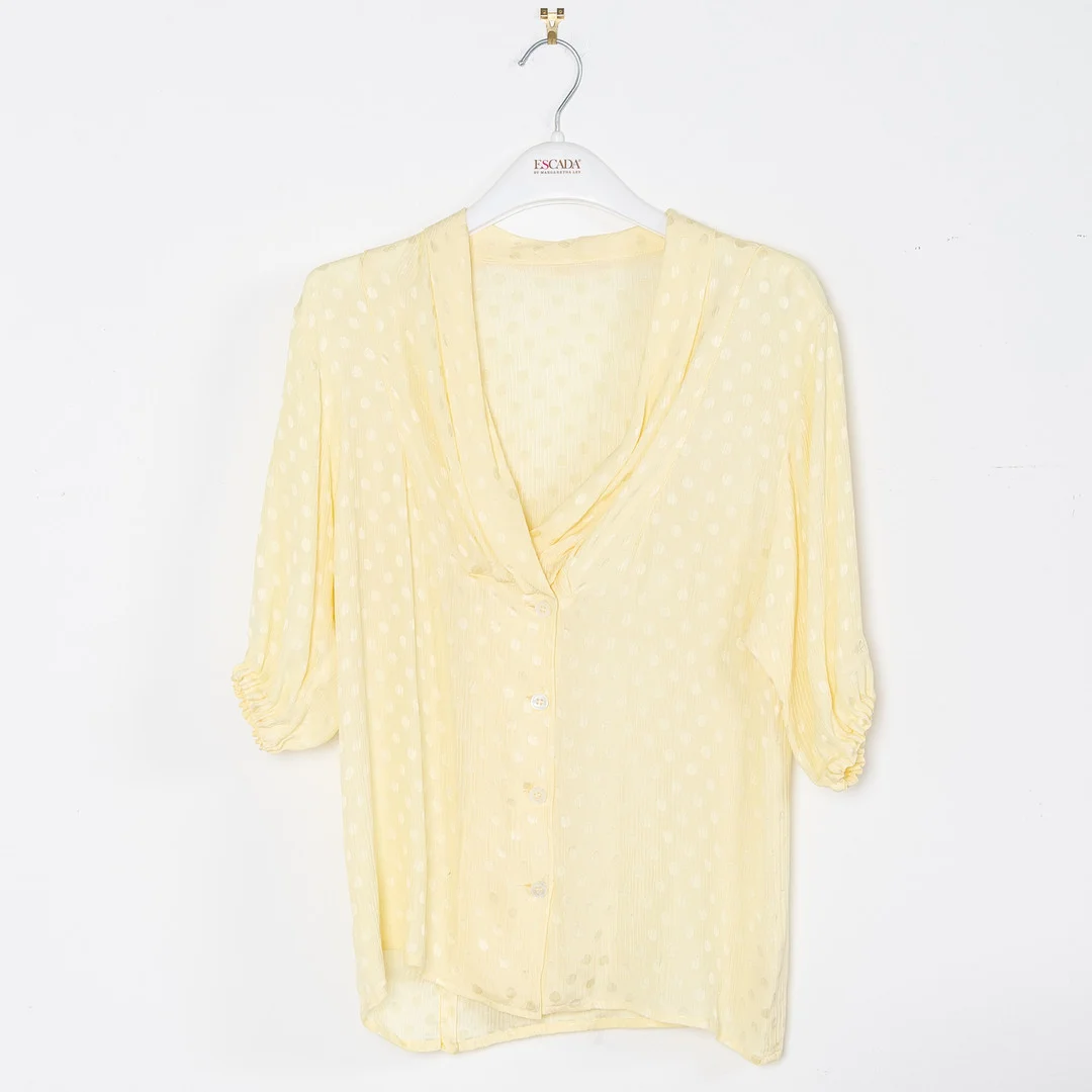 ETIENNE, AIGNER, Blus i siden, vintage 1970/80-tal, storlek 40. — Vintage & Designer Fashion — Stockholms Auktionsverk Helsingborg