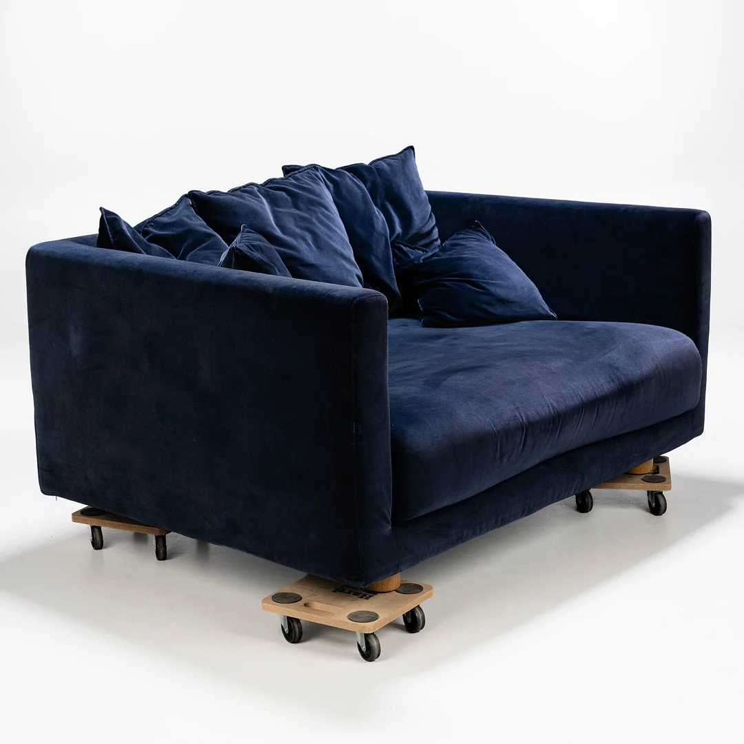 OLA WHILBORG. SOFFA,3-sits "Stockholm 2017 " IKEA, ek, mörkblå. — Coffee Tables — Norrlands Auktionsverk