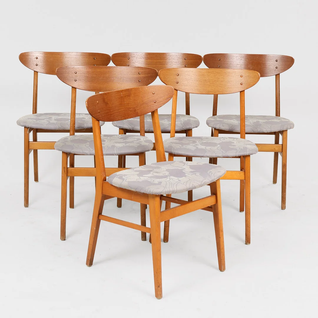 THOMAS HARLEV. Farstrup Stolefabrik, et sæt på 6 spisebordsstole af bøg og teak model 210 (6). — Armchairs & Chairs — Palsgaard Kunstauktioner