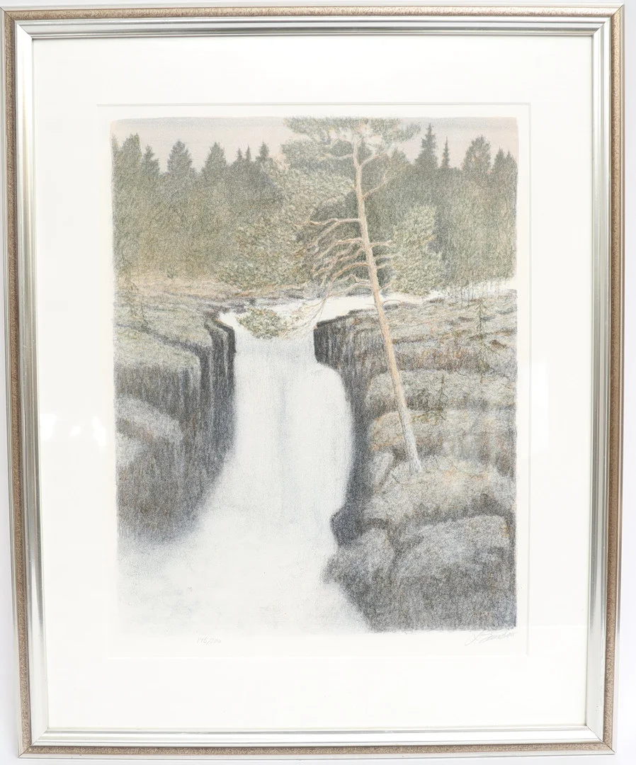 LENNART SAND. Naturbild med vattenfall, färglitografi, signerad och numrerad, daterad 95. — Engravings & Prints — Falun Auktionsbyrå