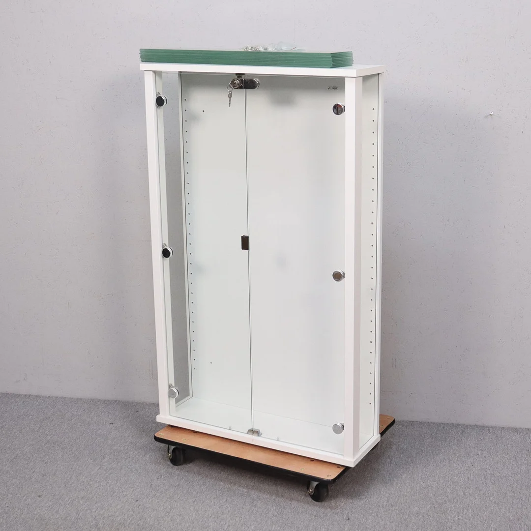 VITRIN -/DISPLAYSKÅP, 10 glashyllor. — Cupboards, Cabinets & Shelves — Markus Auktioner