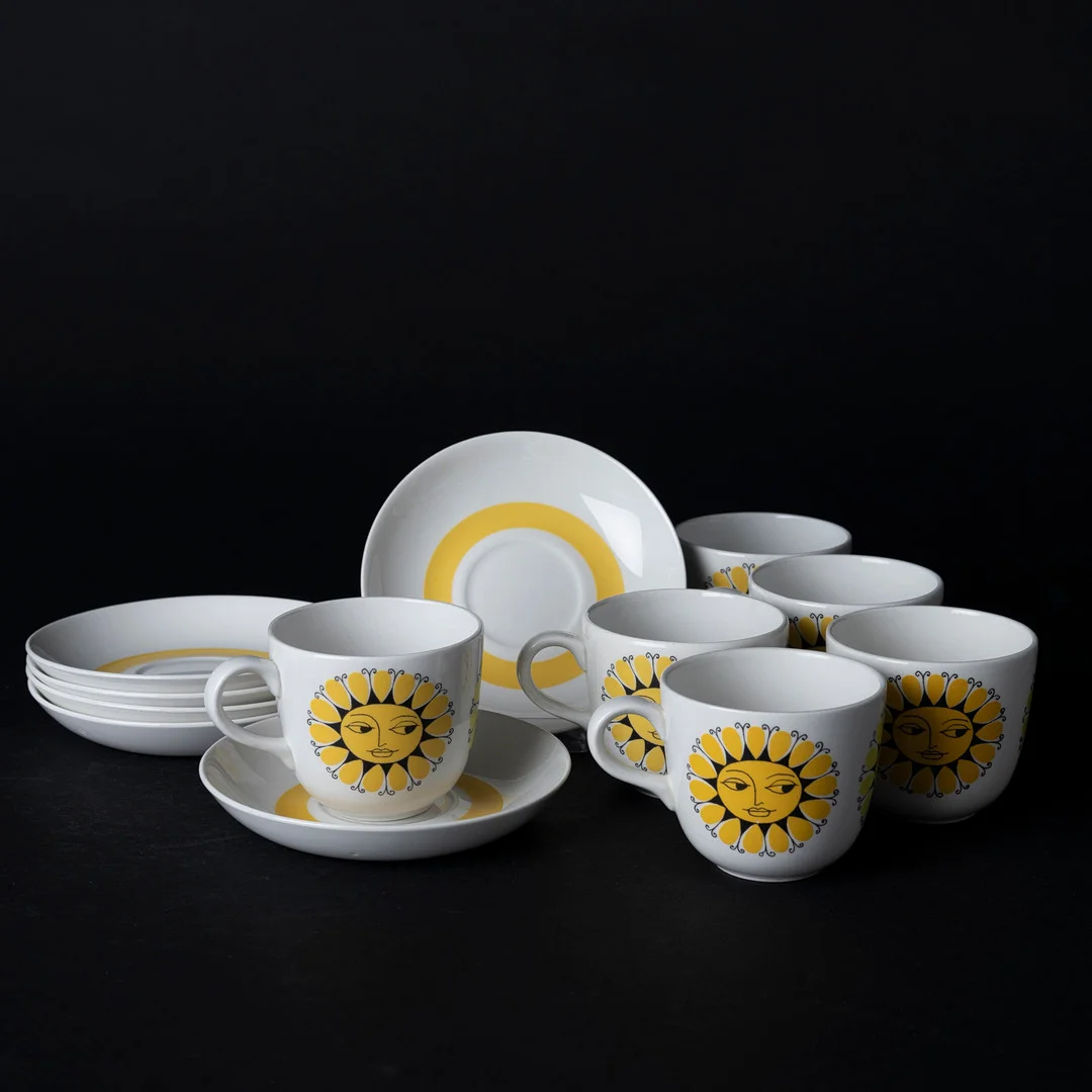 BARNSERVIS, 6 delar, porslin, "Mars", Esteri Tomula för Arabia, Finland, 1900-talets mitt. — Tableware — Auktionshuset Kolonn