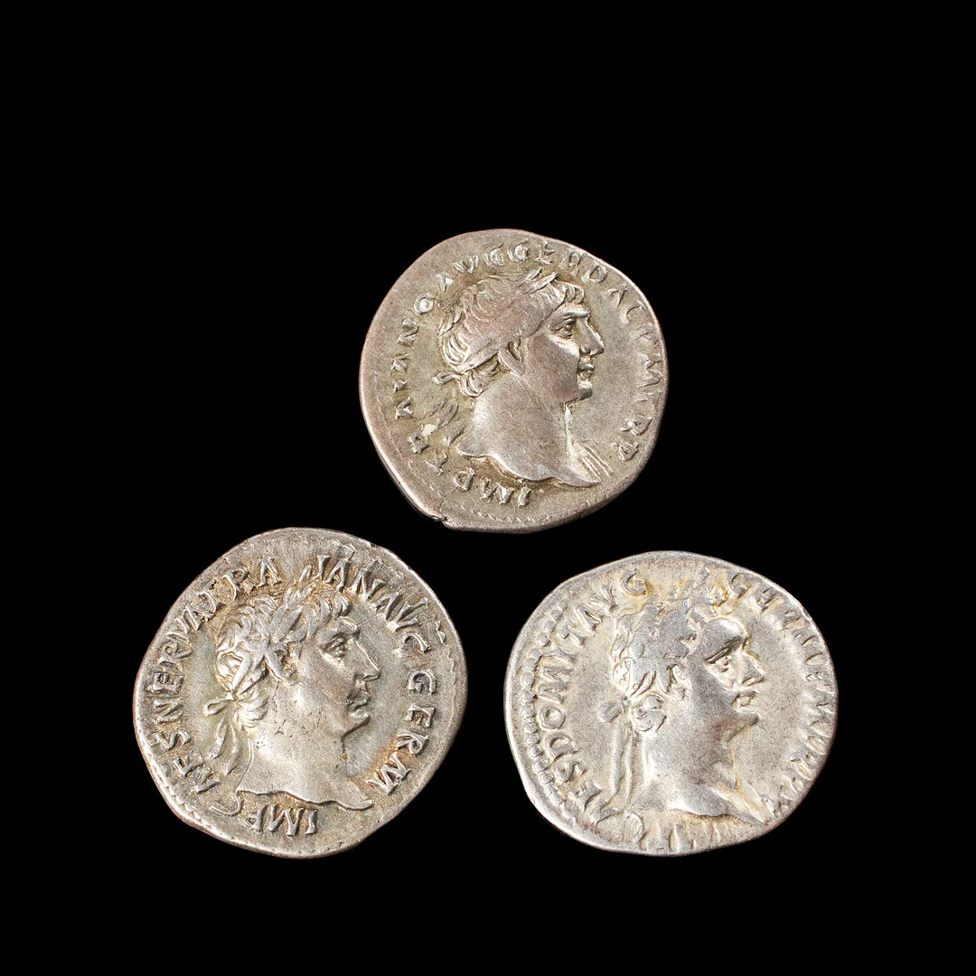 SILVERMYNT, 3 st, romerska, Trajanus, denarer, präglade i Rom mellan 103-112, Domitianus, denarius präglad 91. — Coins & Banknotes — Stockholms Auktionsverk Sickla