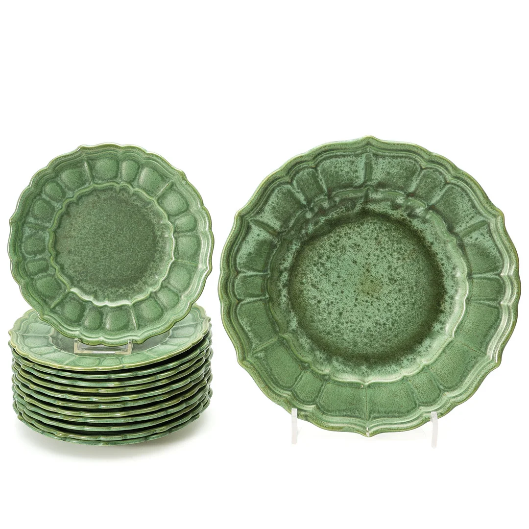 ARTHUR PERCY. Fat samt assietter, 13 delar, fajans, Gefle porslinsfabrik, 1930-tal. — European — Auktionsmagasinet Vänersborg