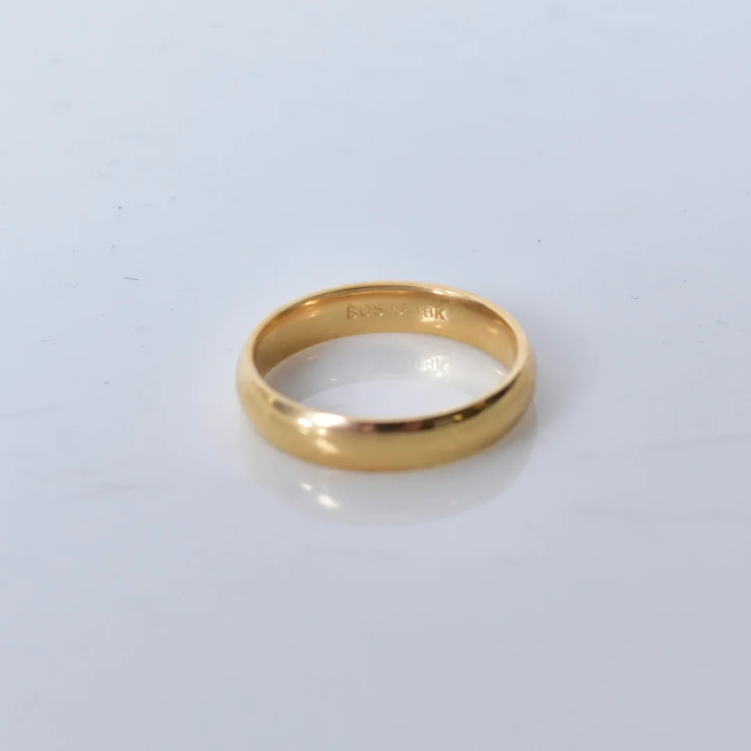 RING, 18 karat rödguld, Bror Schalins Gul Ab Östersund u å. — Rings — Halmstads Auktionskammare