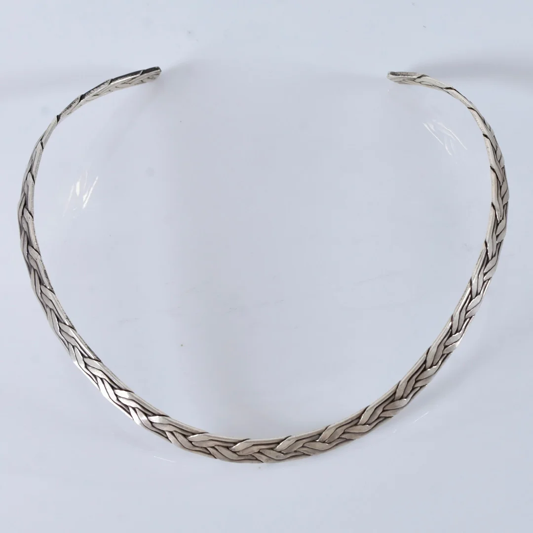 HALSSMYCKE, flätat mönster, sterlingsilver. — Necklace — Halmstads Auktionskammare