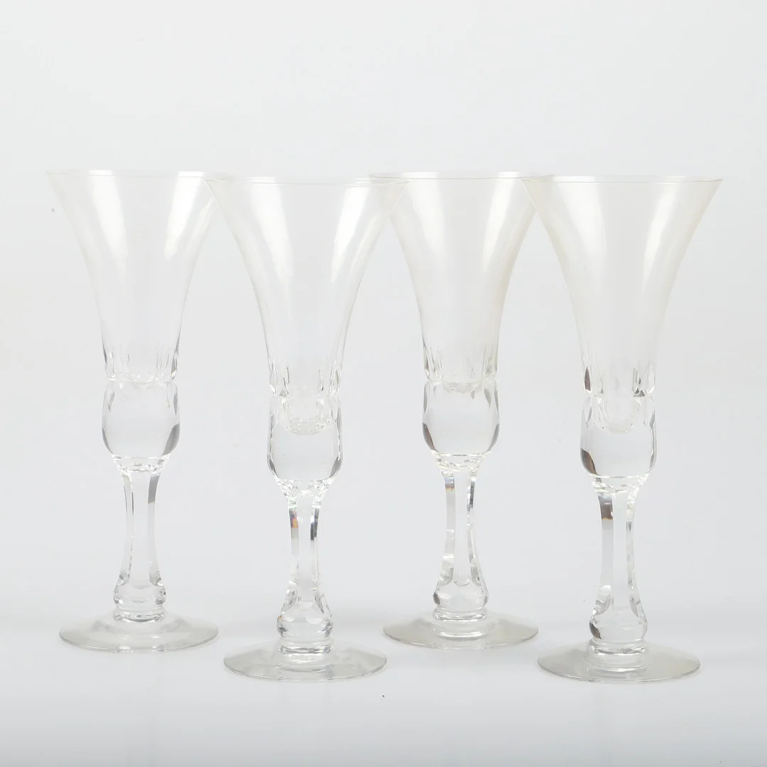 GÖRAN WÄRFF. Champagneglas, 4 stycken, "Prince", Kosta. — Tableware — Helsingborgs Auktionskammare