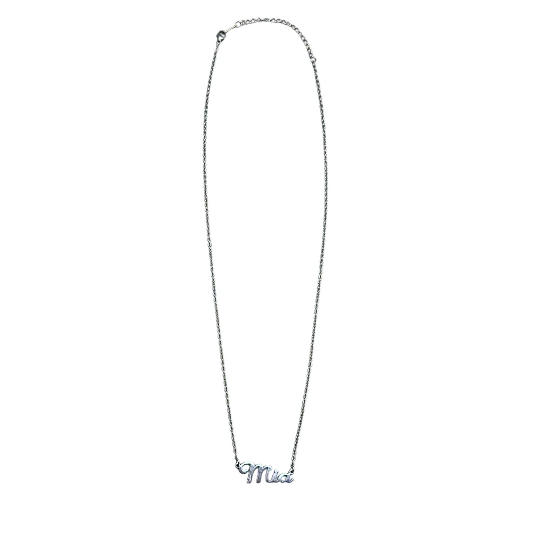 EDELSTAHLKETTE MIT EINEM NAMENSANHÄNGER "MIA". — Jewellery — Auktionshaus Stuber's Hammerschlag