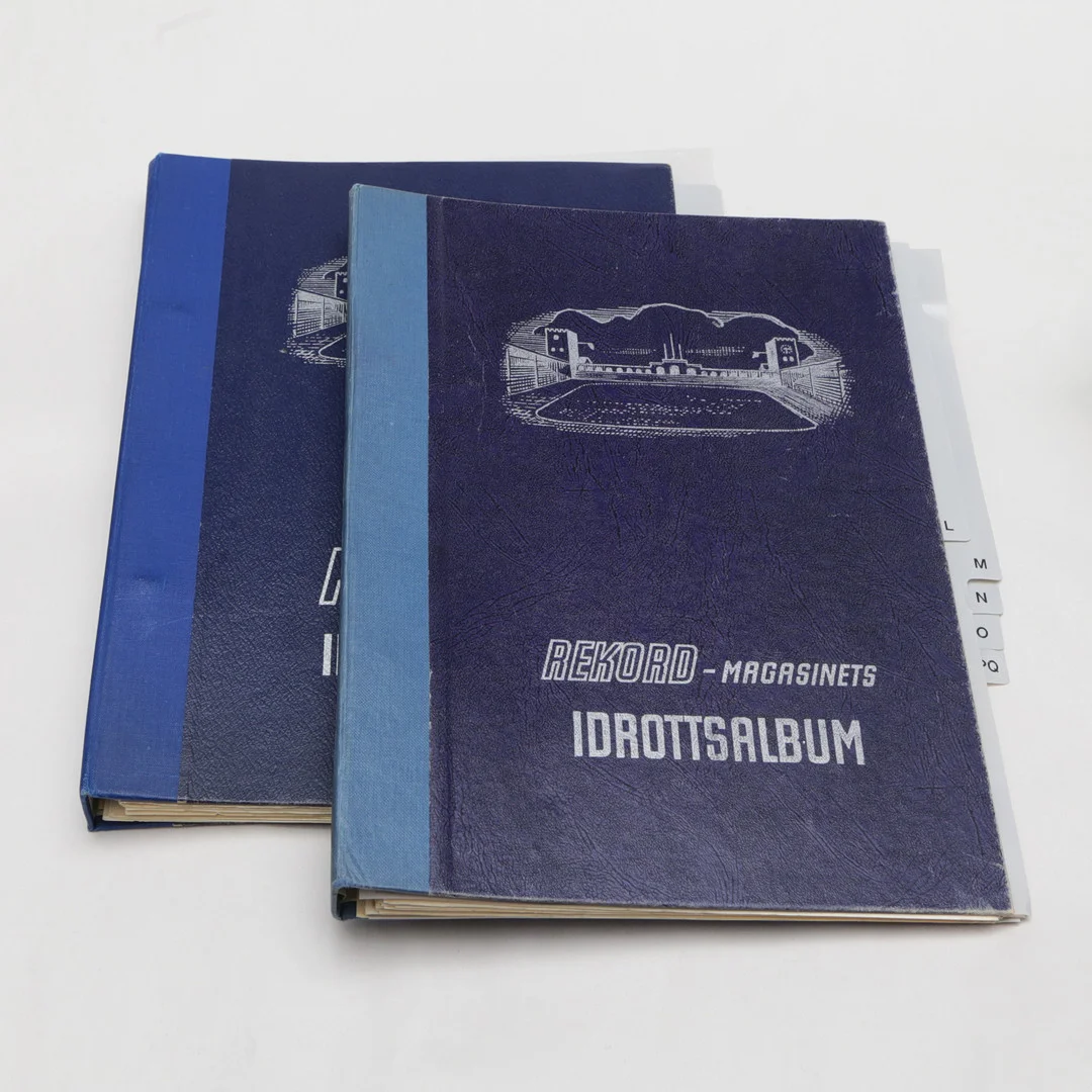 REKORDS IDROTTSALBUM, 2 st tunna album med samlarbilder. — Collectible trading cards — Kalmar Auktionsverk