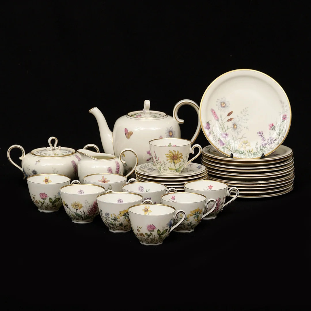 KAFFESERVIS, 24+1 delar, blommotiv, K&A Krautheim, Bavaria, Tyskland. — Tableware — Crafoord Auktioner Malmö