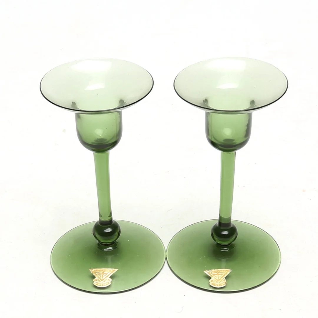 LJUSSTAKAR, 1 par, glas, Gullaskruf. — Art glass — Kalmar Auktionsverk