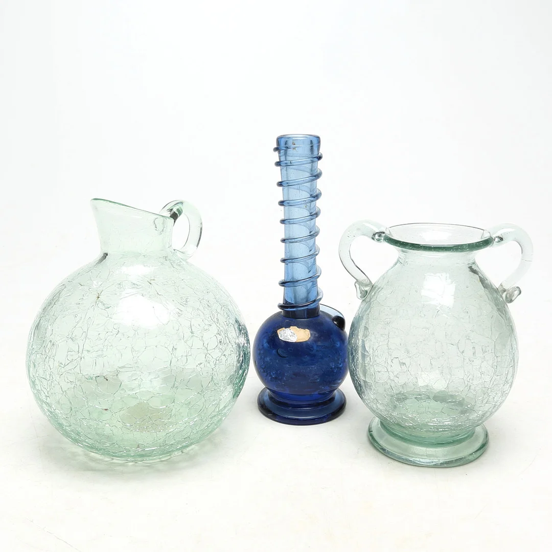 GLASFÖREMÅL, 3 st, Stockholms Glasbruk. — Art glass — Kalmar Auktionsverk