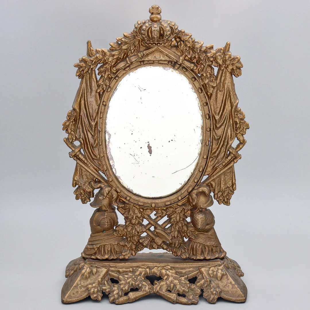 HUSEBY BRUK. BORDSSPEGEL, GJUTJÄRN, 1800-TALETAS ANDRA HÄLFT. — Mirrors — Auktionskammaren Sydost Kalmar