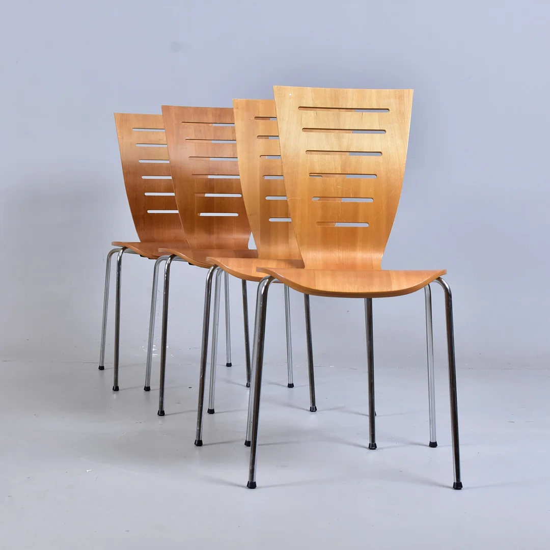 STOLAR, 4 st, böjträ, samtida. — Armchairs & Chairs — Halmstads Auktionskammare