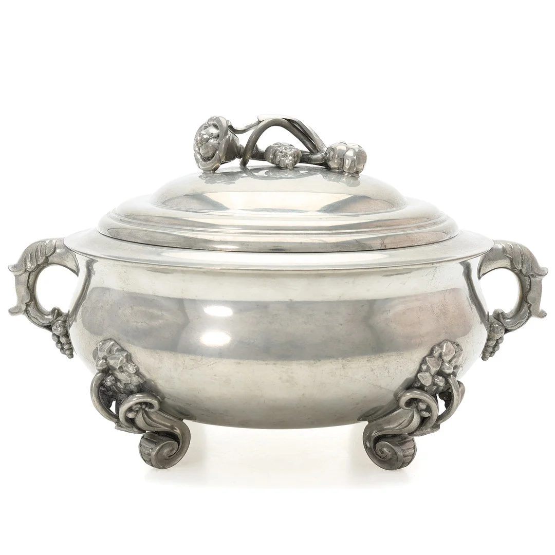 ERNST SVEDBOM. Terrin, tenn, Vetlanda, 1934. — Pewter, Brass & Copper — Auktionsmagasinet Vänersborg