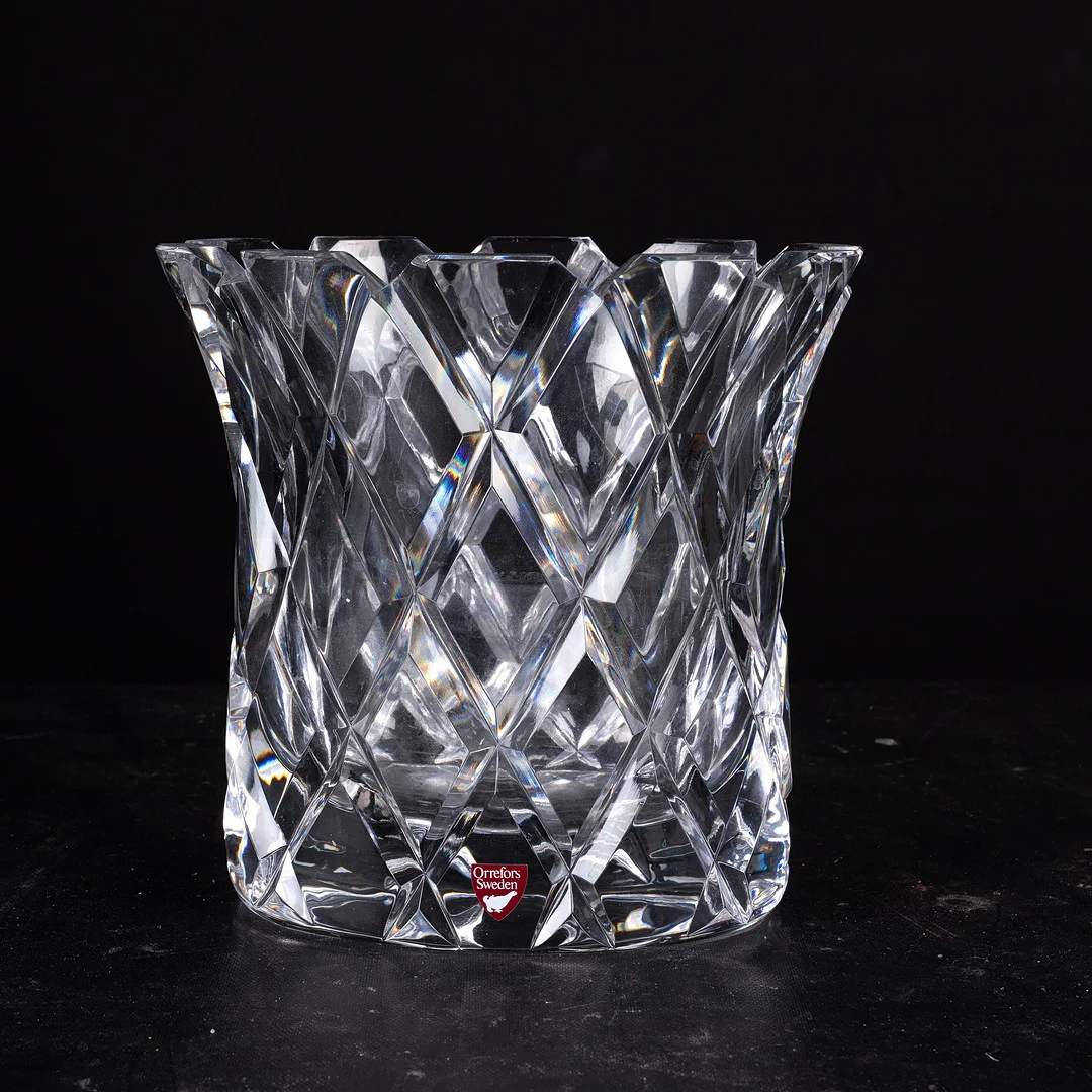 GUNNAR CYRÉN. Vas, oval, "Sofiero", Orrefors, signerad & numrerad. — Art glass — Handelslagret Auktionsservice