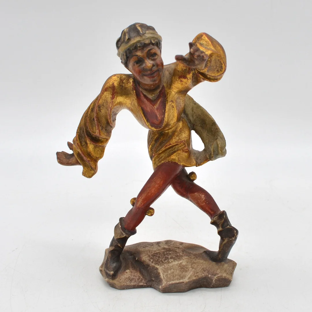 ANTIKE SKULPTUR NACH ERASMUS GRASSER (UM 1450-1518), HOFNARR, HOLZ, GOLDMALEREI, HANDBEMALT, UM 1900. — Sculptures & Bronzes — Kunst- und Auktionshaus Kleinhenz