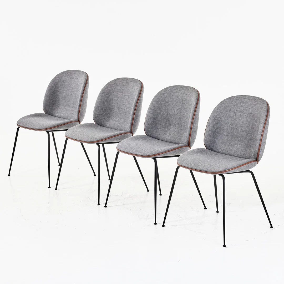 STINE GAM & ERNDICO FRATESI. "Beetle Dining Chair", stolar, 4 st, Gubi, Danmark, formgivningsår 2013. — Armchairs & Chairs — Stockholms Auktionsverk Magasin 5