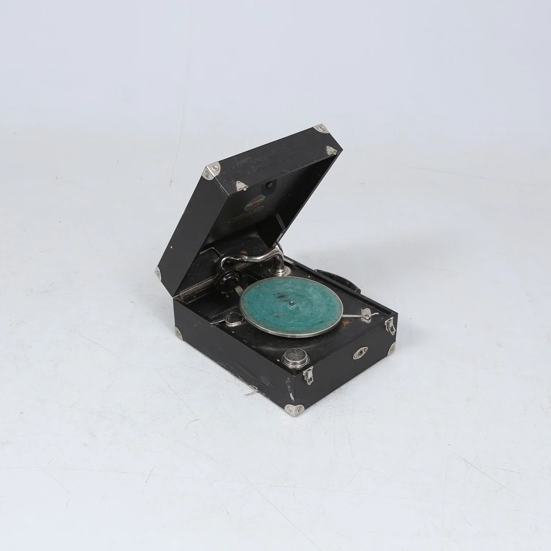 RESEGRAMMOFON, Parlophone Lindex. — Musical instruments — Gomér & Andersson Linköping