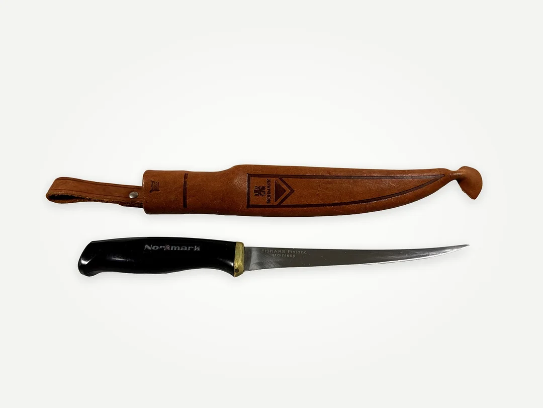 FILÉKNIV, Normark, Fiskars, Finland. — Edged weapons — Auktionshuset STO Bohuslän