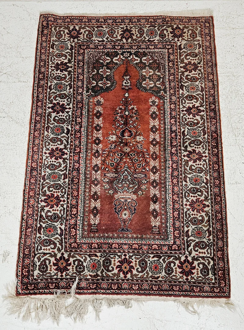 MATTA, Kayseri, semiantik, ca. 130x85 cm. — Oriental Carpets & Textiles — Auktionshuset Thörner & Ek