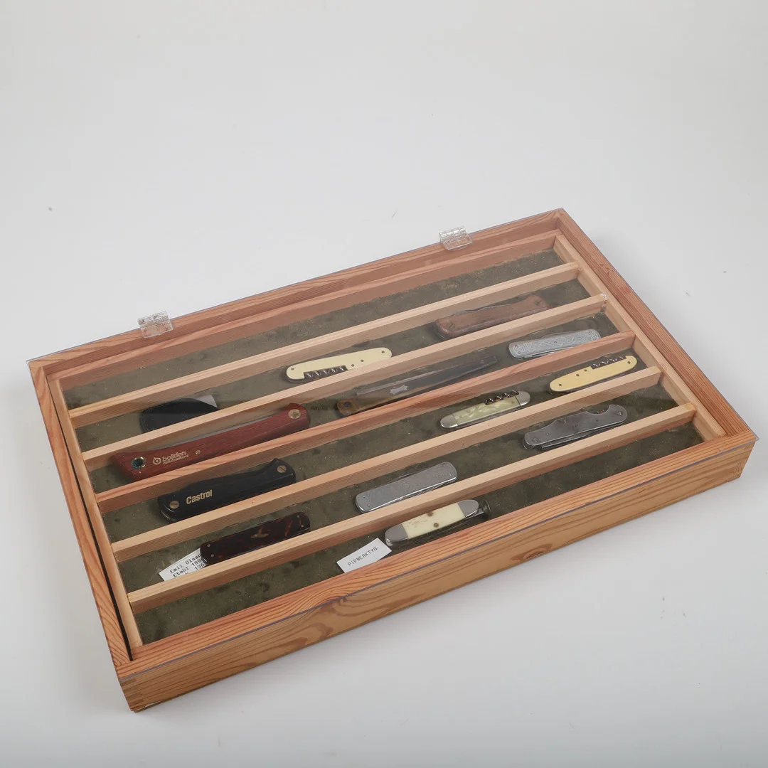 FÄLLKNIVAR MM, 13 delar, mestadels 1900-tal. — Other collectables — Helsingborgs Auktionskammare