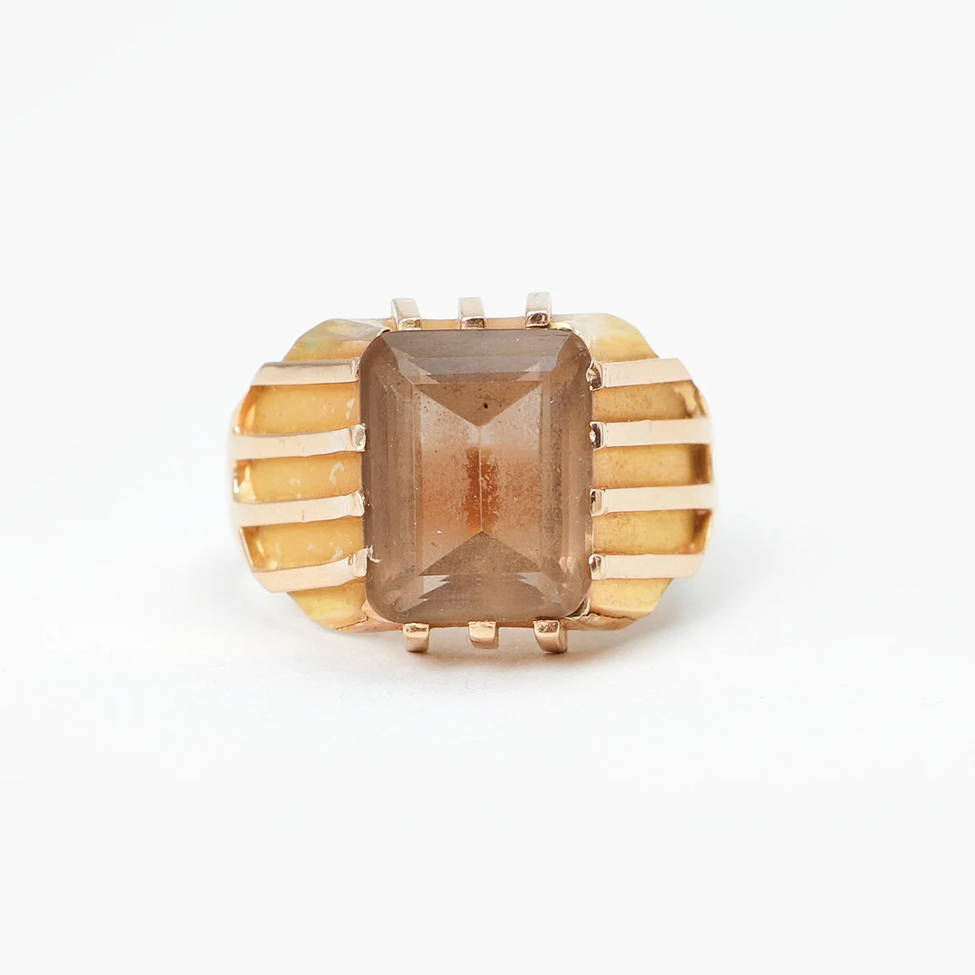 COCKTAILRING, 18k guld, baguettslipad rökkvarts, vikt ca 17,4 gram. — Rings — Göteborgs Auktionsverk