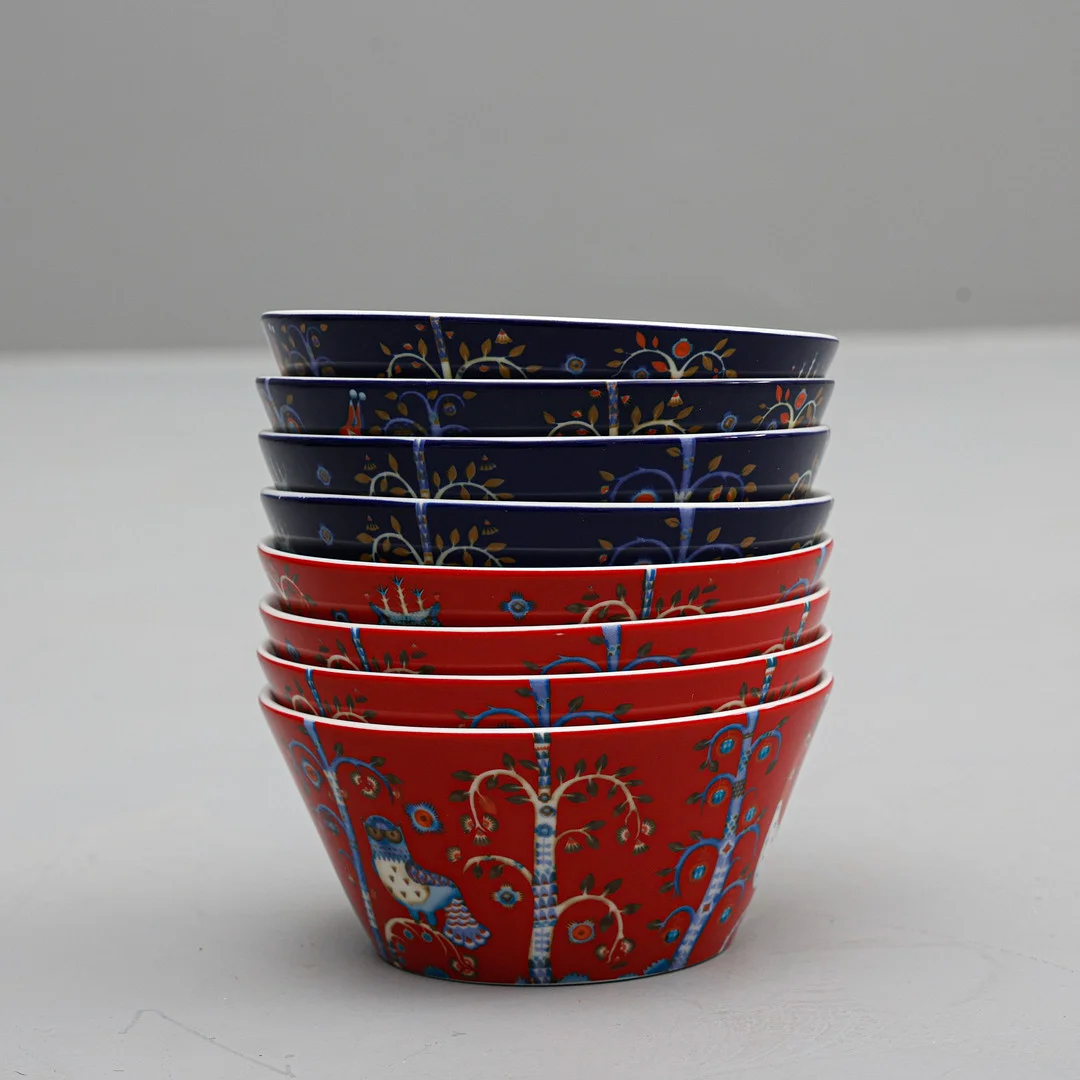 KLAUS HAAPANIEMI. Servisdelar, 8 st, "Taika", porslin, Iittala, Finland. — Tableware — Södermanlands Auktionsverk