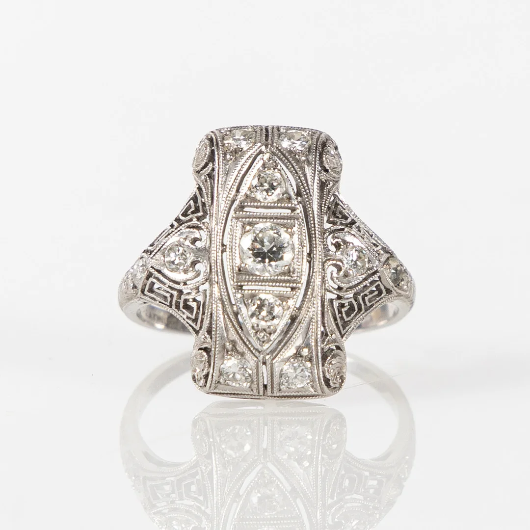 RING, platina med gammalslipade diamanter. — Rings — Stockholms Auktionsverk Helsingborg
