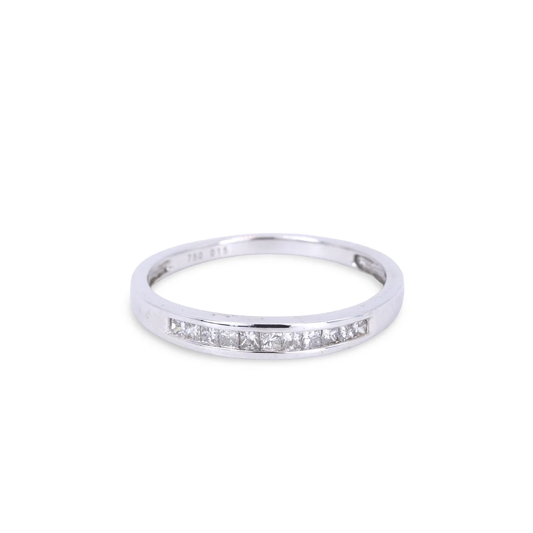 18CT GOLD DIAMOND HALF ETERINTY RING. — Rings — Chalkwell Auctions