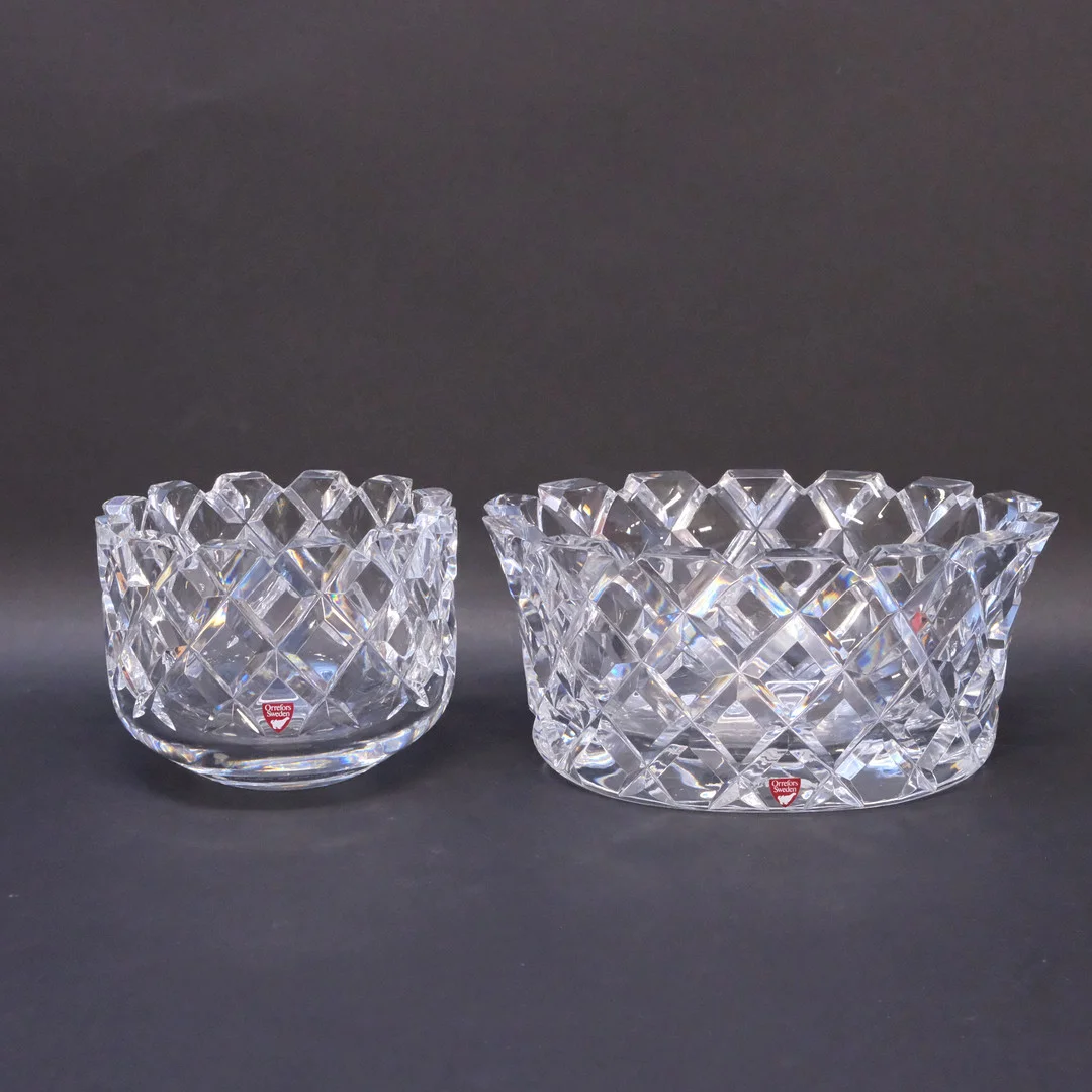 GUNNAR CYRÉN. TVÅ SKÅLAR, "SOFIERO", SIGNERAD, ORREFORS. — Utility glass — Björnssons Auktionskammare