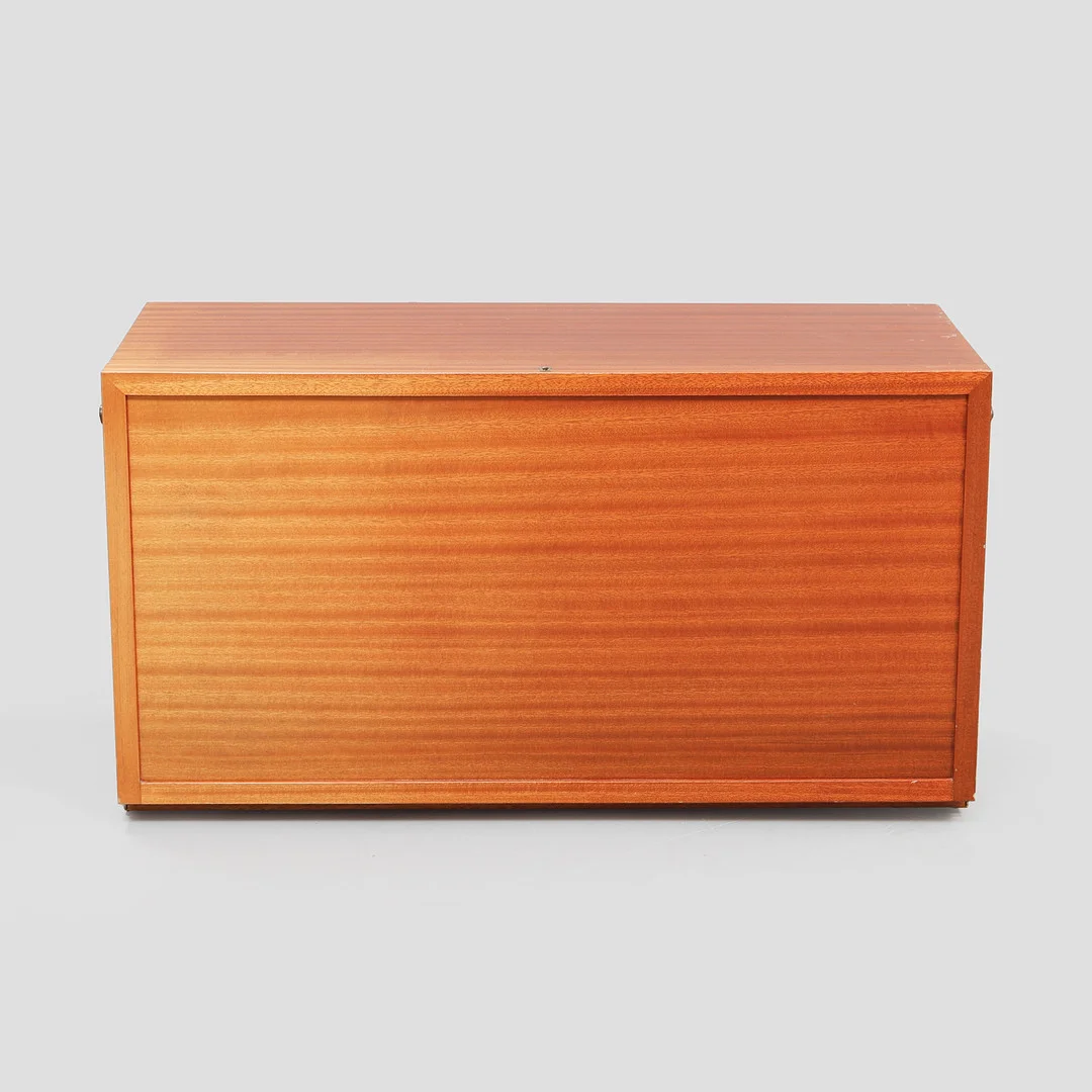 SKIVMODUL FÖR VÄGGSYSTEM, String. — Cupboards, Cabinets & Shelves — Göteborgs Auktionsverk