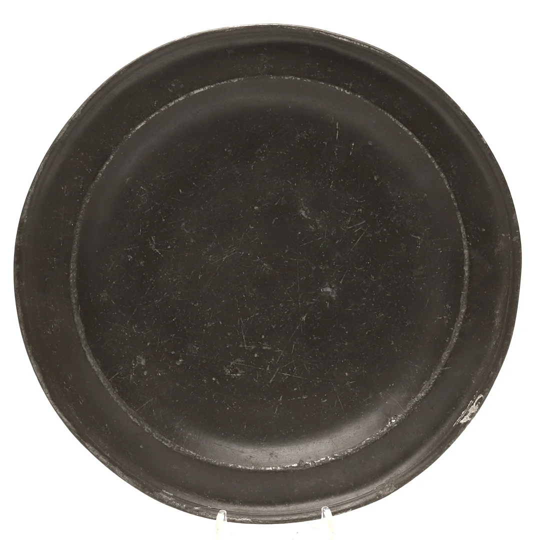 TENNFAT. Troligen Örebro 1800-talets första halva. — Pewter, Brass & Copper — Örebro Stadsauktioner
