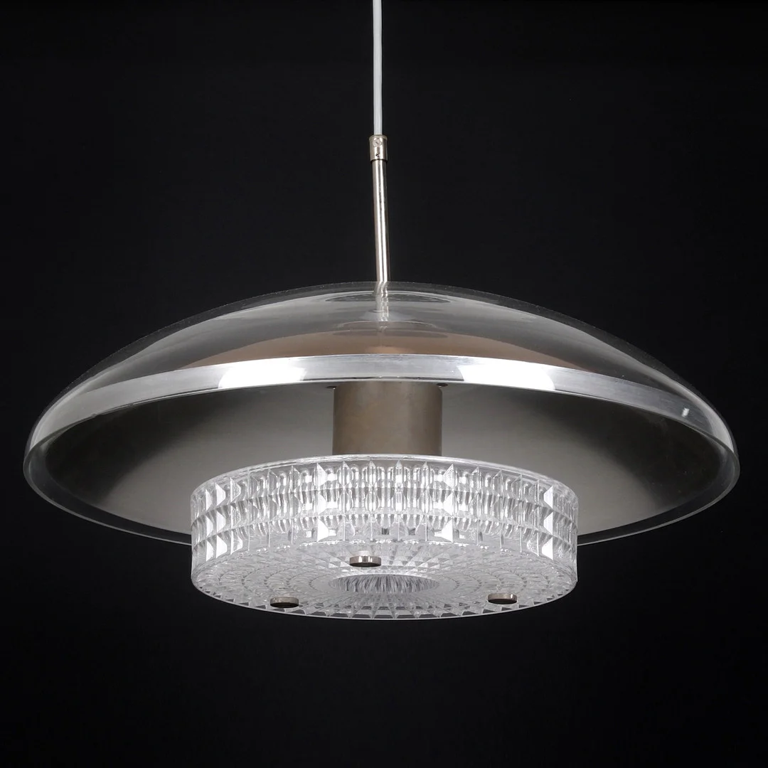 TAKLAMPA, glas och metall, 1900-talets andra hälft. — Ceiling lights — Stadsauktion Sundsvall
