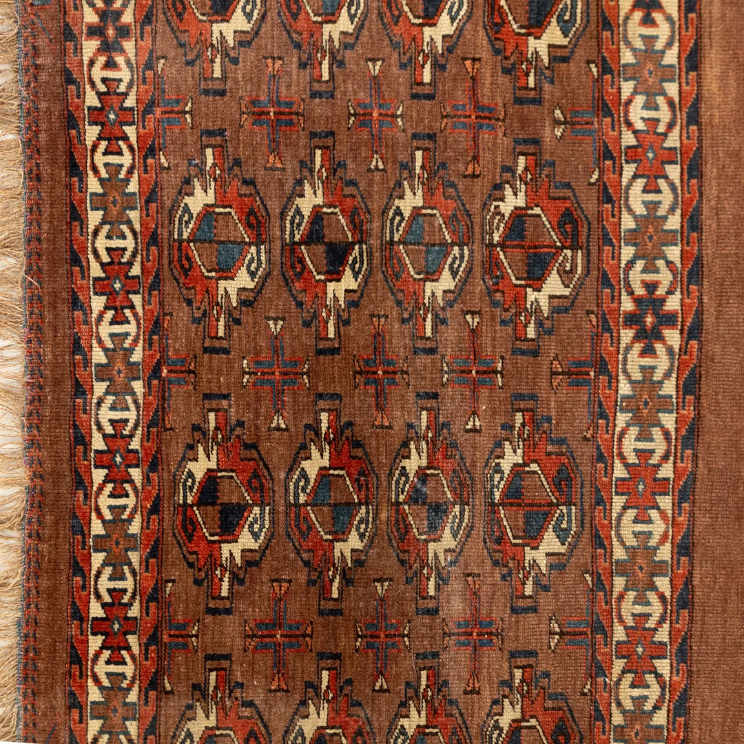 Teppich Yomud, Turkmenistan, semi-antik. — Oriental Carpets & Textiles — Stockholms Auktionsverk Hamburg