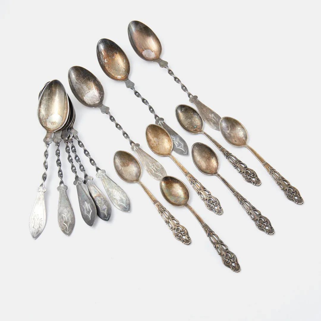 SKEDAR. Silver, 14 dlr, Guldsmedsaktiebolaget, Stockholm samt Cesons Guldvaru Ab, Göteborg, 1950-tal. — Silver — Stockholms Auktionsverk Sickla