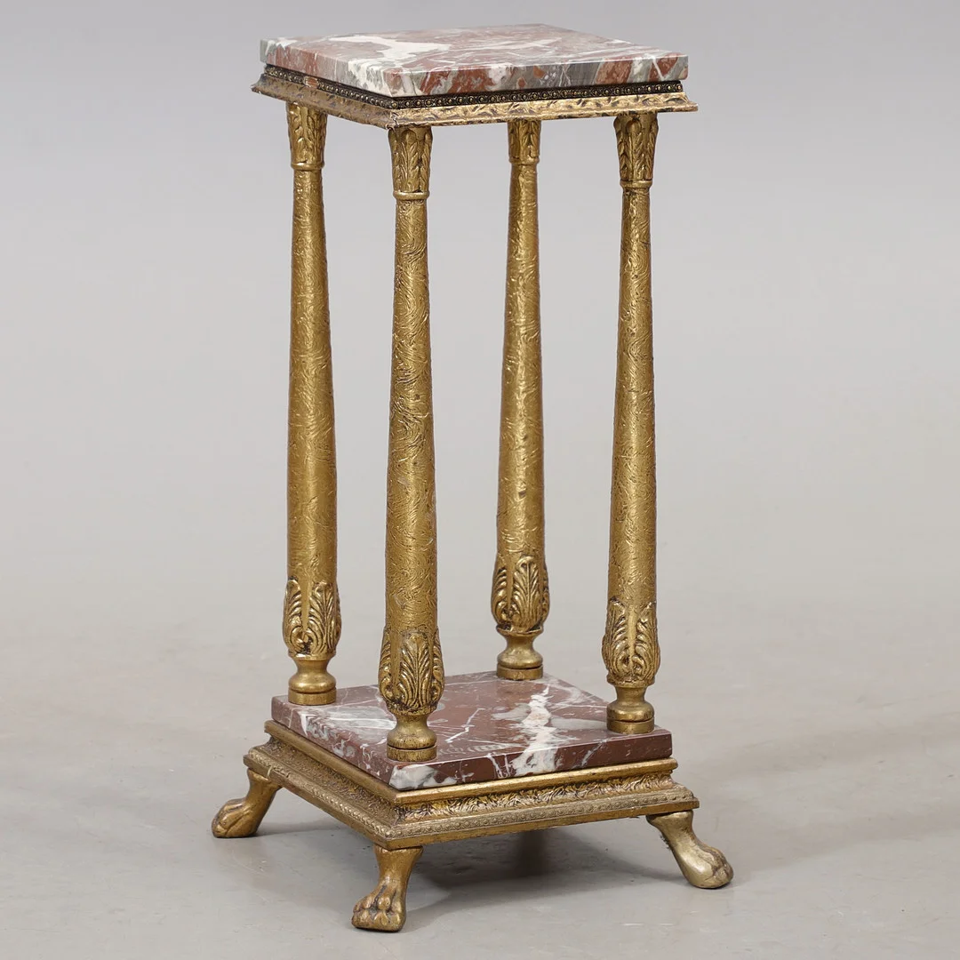 PIEDESTAL med stenskivor, 1900-talets mitt. — Other — Växjö Auktionskammare