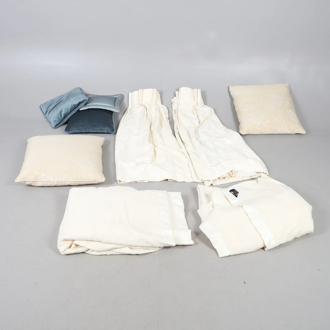 A PAIR OF NEEDLEWORK CURTAINS, A PAIR OF WOOLEN BLANKETS AND OTHERS ETC. — Textiles — Lawrences Auctioneers