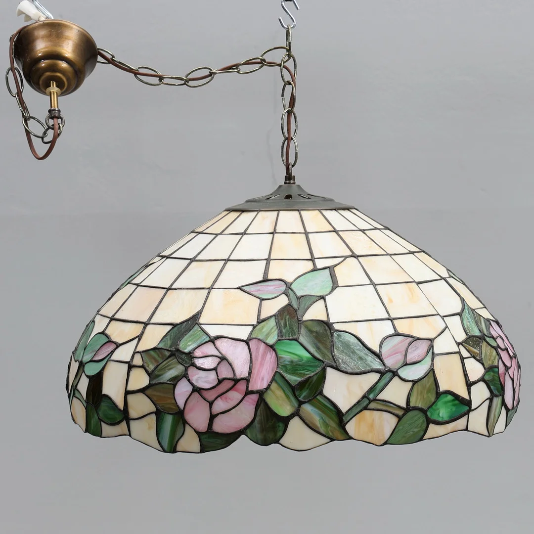 TAKLAMPA, tiffanystil, 1900-tal. — Ceiling lights — Gomér & Andersson Jönköping