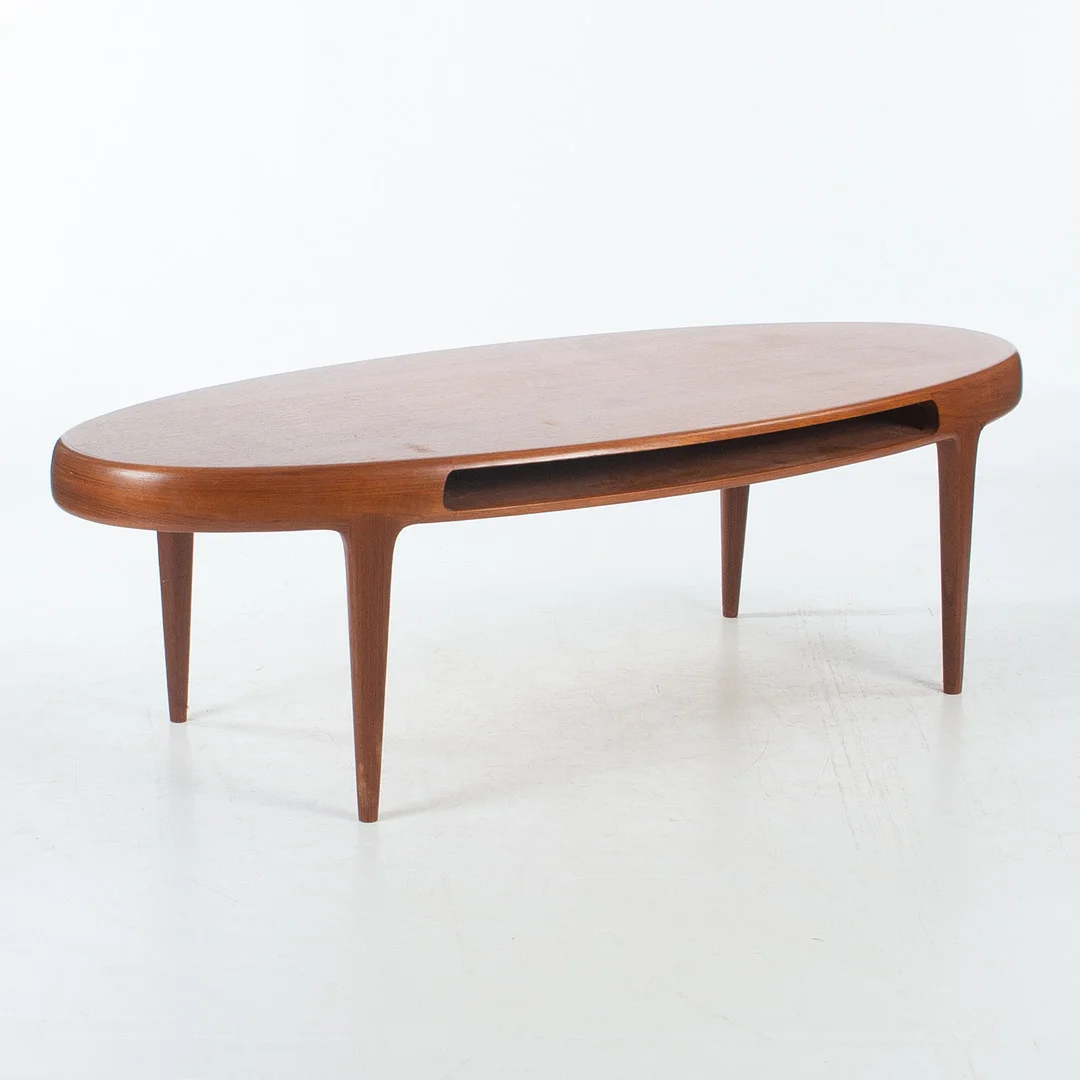 JOHANNES ANDERSEN. Soffbord, "Capri", Trensum, teak, Danish Modern, 1960-tal. — Tables — Laholms Auktionskammare