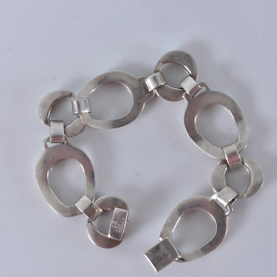 ARMBAND, sterlingsilver. — Bracelets — Halmstads Auktionskammare