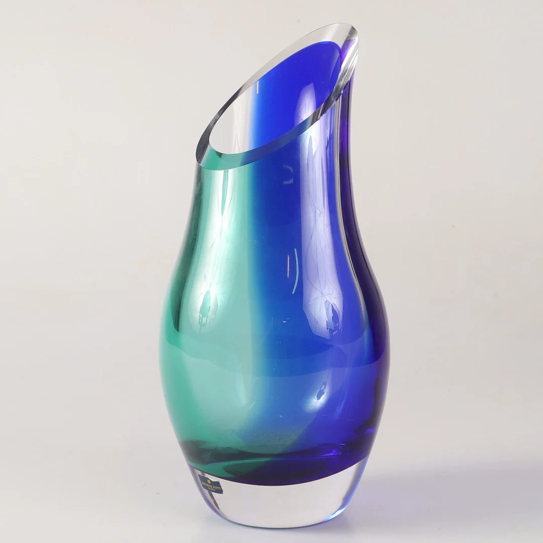 LARS SESTERVIK. Vas, Glas, Steninge Slott 2004, Lindshammar. — Art glass — Helsingborgs Auktionskammare