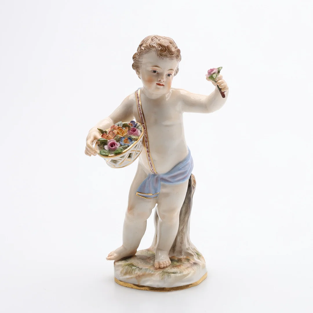 JOHANN JOACHIM KAENDLER. FIGURIN, PORSLIN, MODELL A64, VÅREN, UR ÅRSTIDERNA, MEISSEN, 1800-TALETS ANDRA HÄLFT. — European — Crafoord Auktioner Lund
