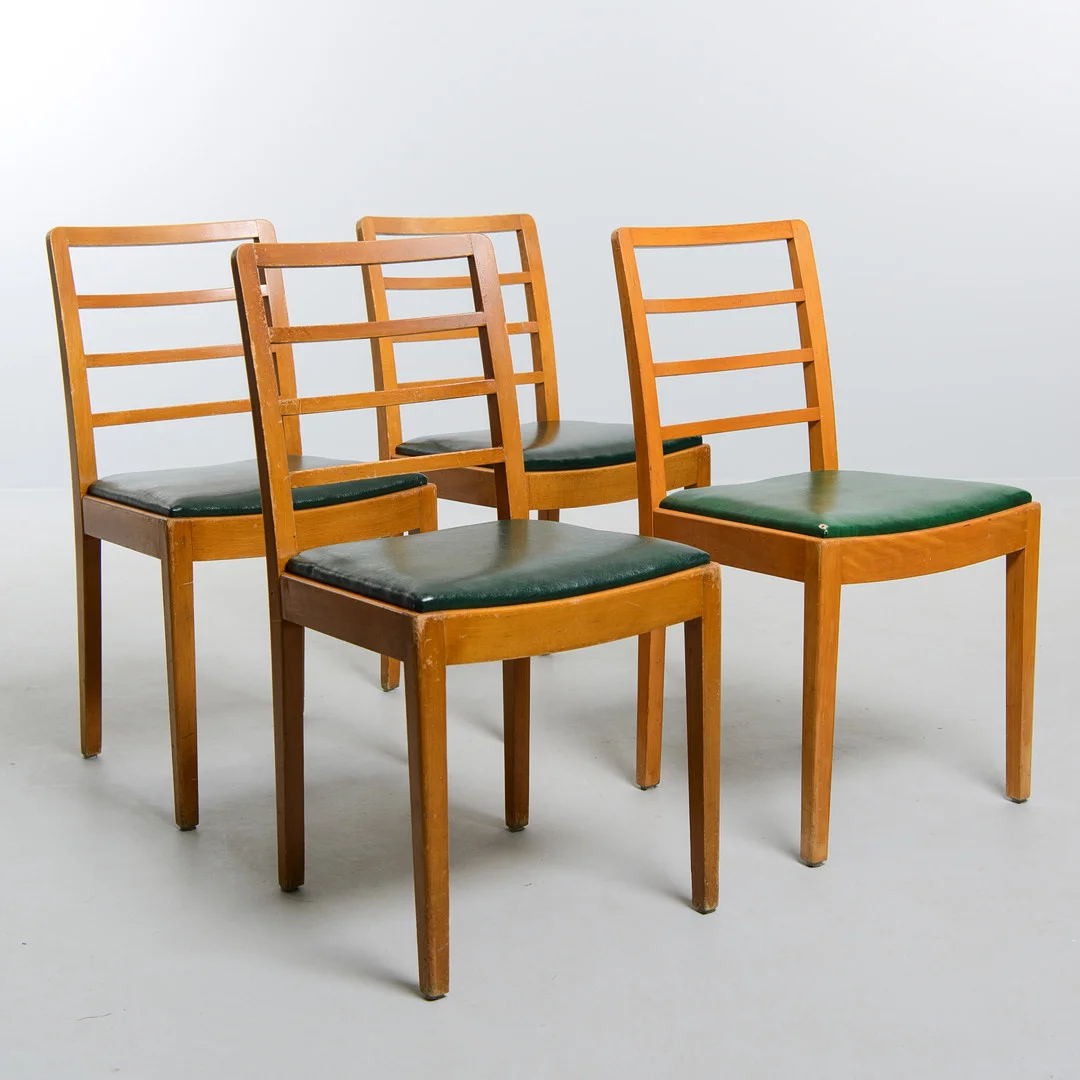 AXEL EINAR HJORTH. Stolar NK, 4 st, Modell OK, Nordiska Kompaniet Ritade till Vårutställningen 1937. — Armchairs & Chairs — Formstad Auktioner