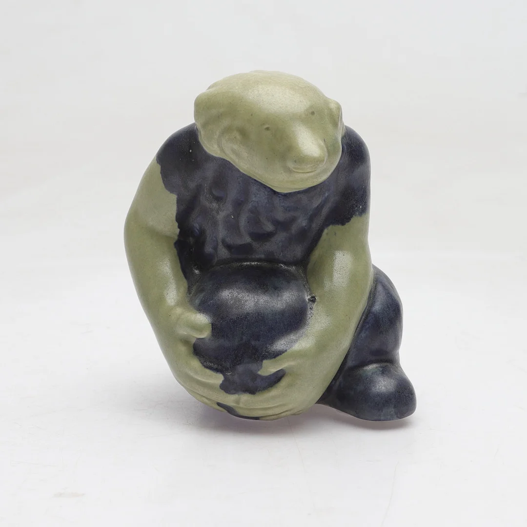 ÅKE HOLM. Skulptur, glaserad keramik, Troll, signerad. — European — Gomér & Andersson Norrköping